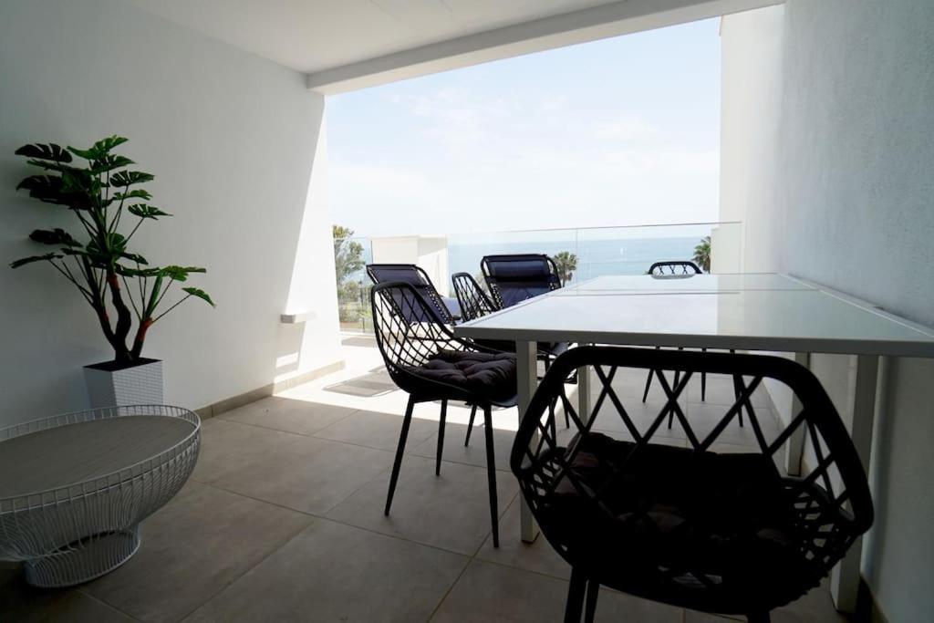 Deluxe Sea View With A Swimming Pool Appartement *