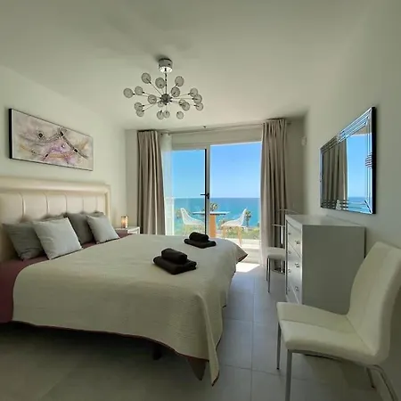 Deluxe Sea View Apartment With A Swimming Pool Benalmádena Exterior photo